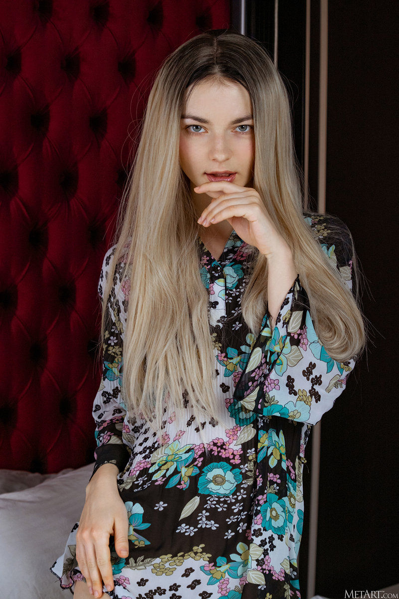 Алиса, 18